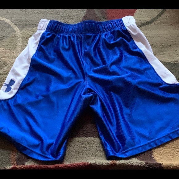 Men’s under Armour royal blue long shorts LARGE - Picture 2 of 3